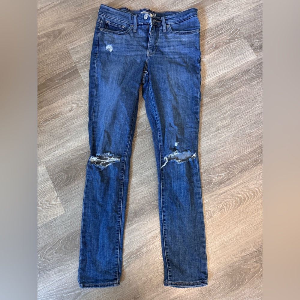 Levi’s 311 Shaping Skinny Jeans